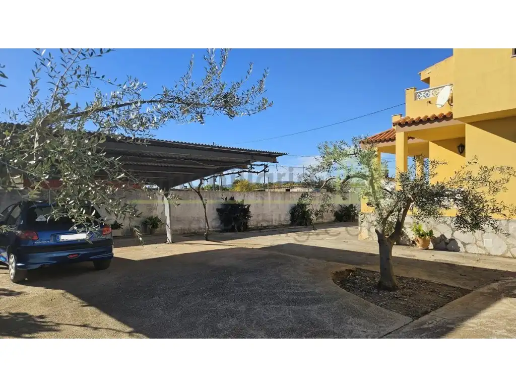 Casa con terraza en venta en Pueblo, imagen 3