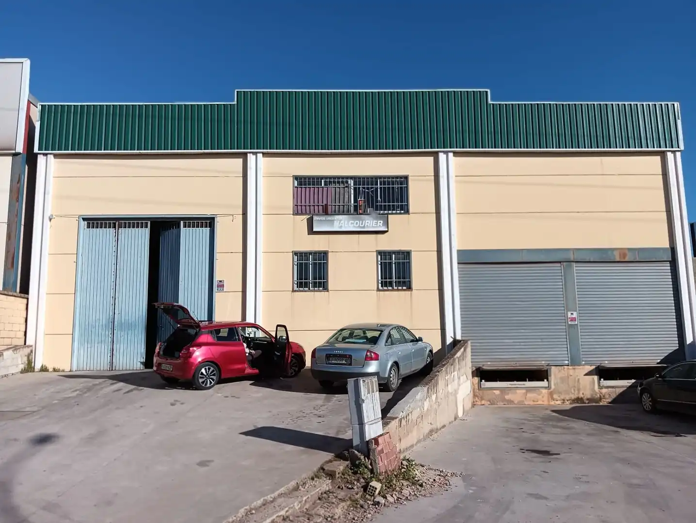 Vista exterior de Nave industrial de alquiler en Guarromán