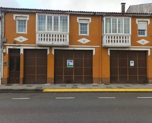 Aparcament de Casa adosada en venda en Curtis