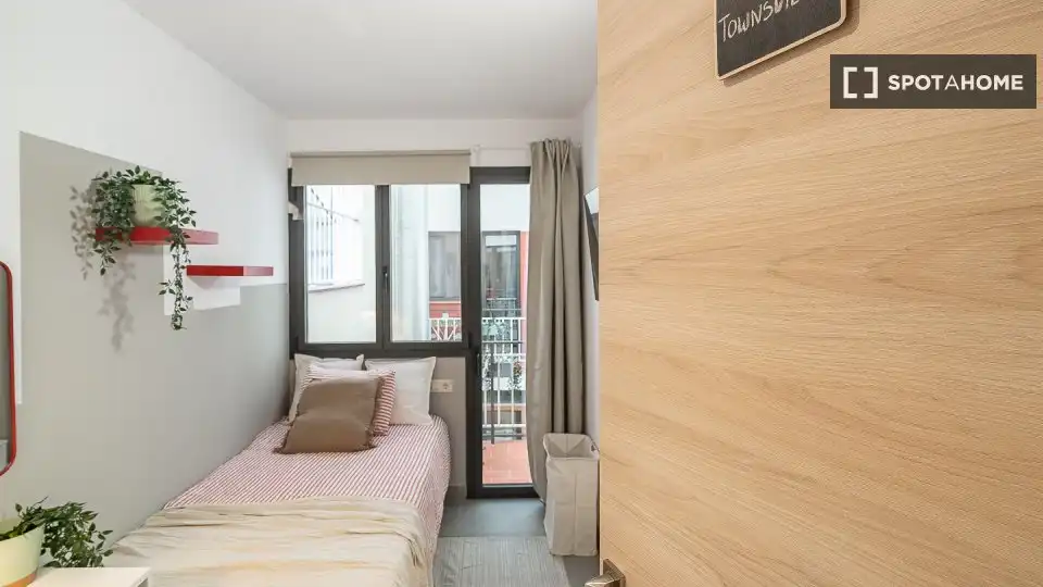 Bedroom of Flat for rent in Barcelona  with Air Conditioner, Heating and Furnished