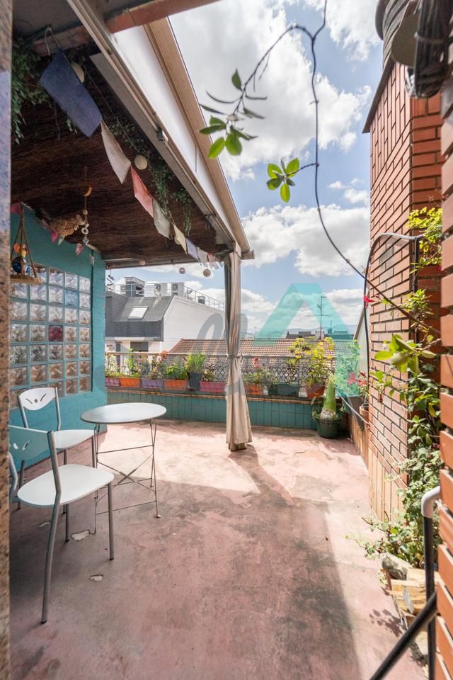 Terraza de Ático en venta en Oviedo  con Calefacción, Parquet y Terraza