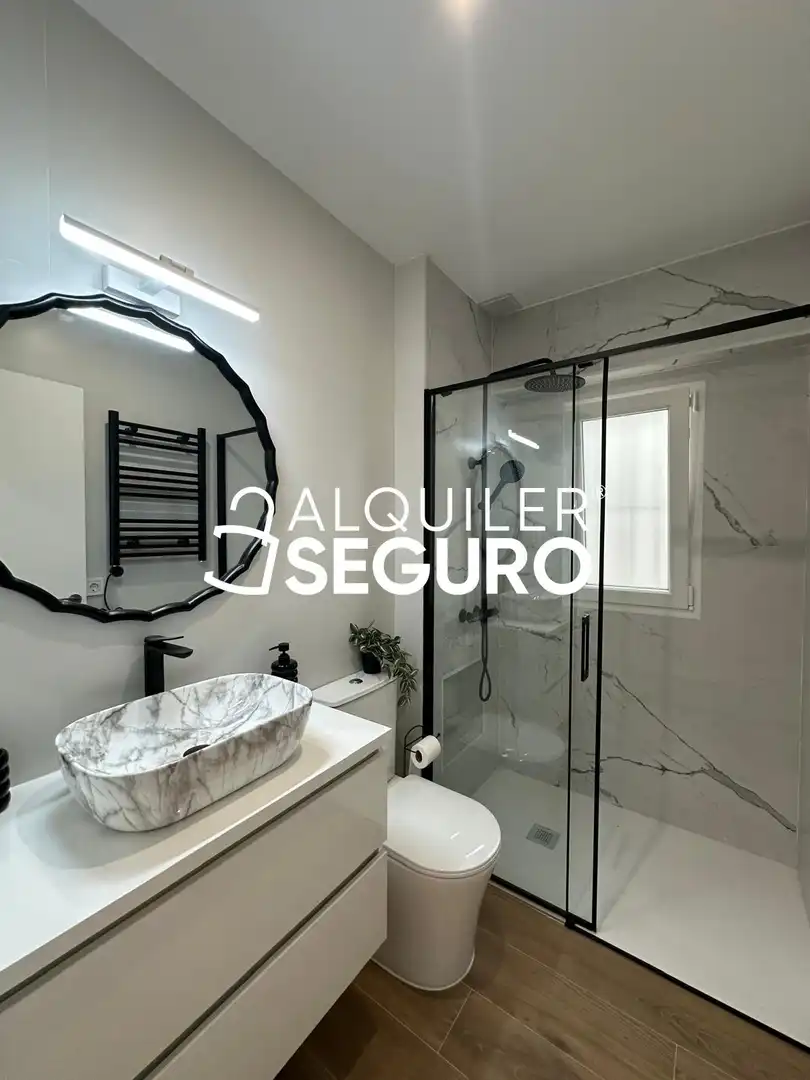 Baño de Piso de alquiler en Alcorcón con Aire acondicionado y Calefacción