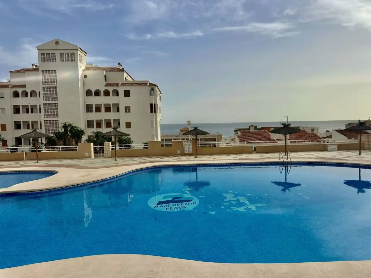 Apartament en venda a Calle Malaga , Los Arenales del Sol