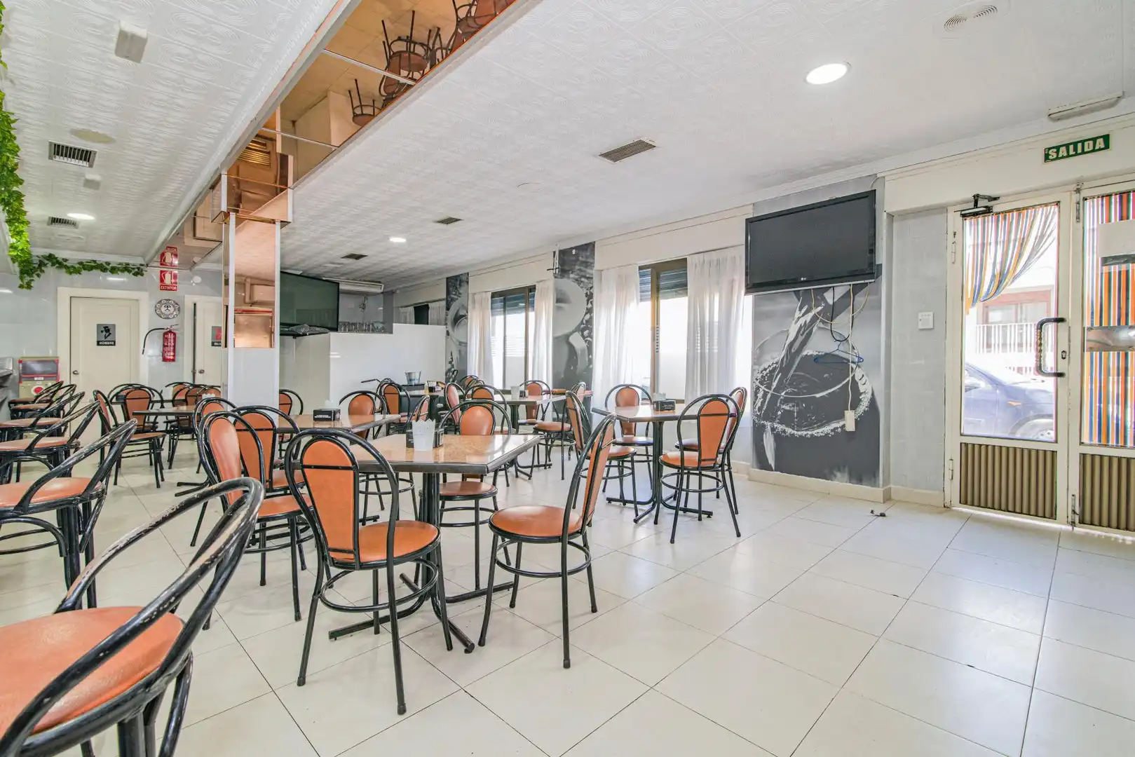 Commercial properties for sale in Huétor Tájar  with Air Conditioner and Furnished