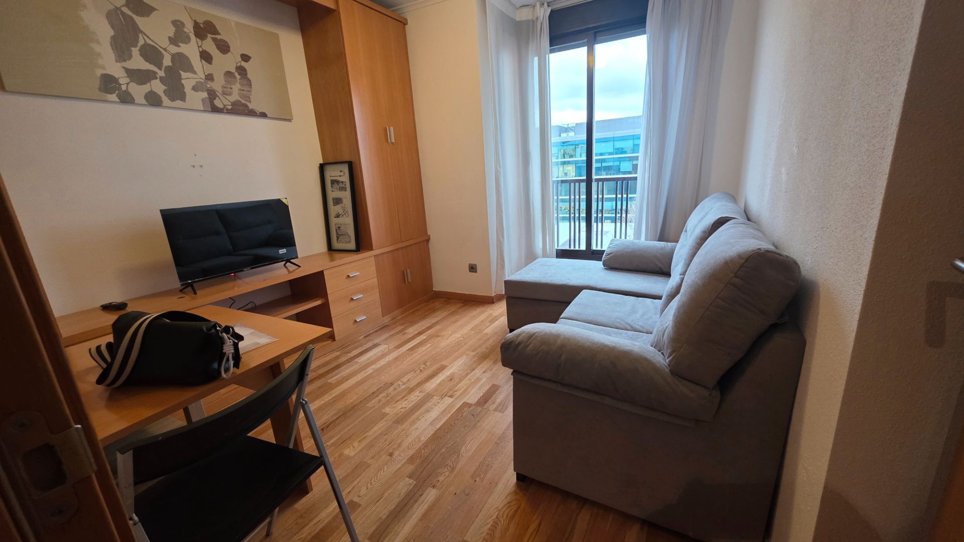 Sala de estar de Apartamento de alquiler en  Madrid Capital con Aire acondicionado, Calefacción y Parquet