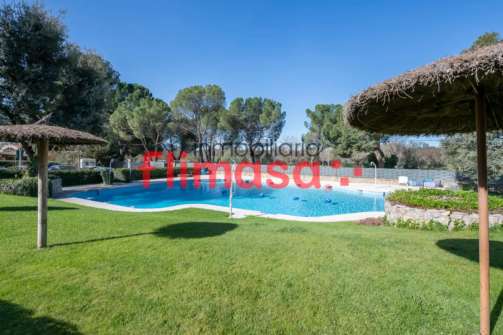 Piscina de Apartament en venda en Villaviciosa de Odón amb Aire condicionat, Terrassa i Piscina comunitària