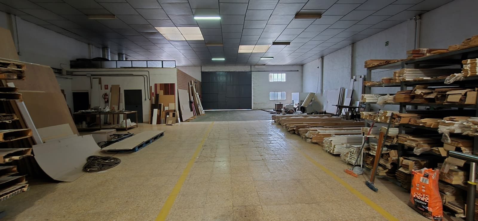 Industrial buildings for sale in Argamasilla de Calatrava