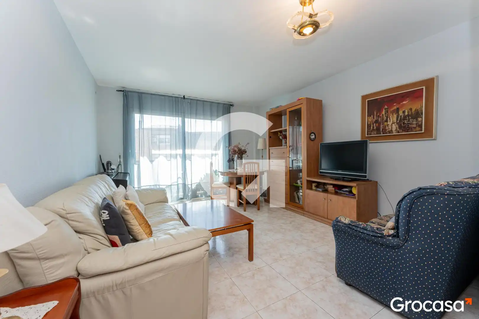 Sala de estar de Piso en venta en Cornellà de Llobregat con Calefacción y Balcón