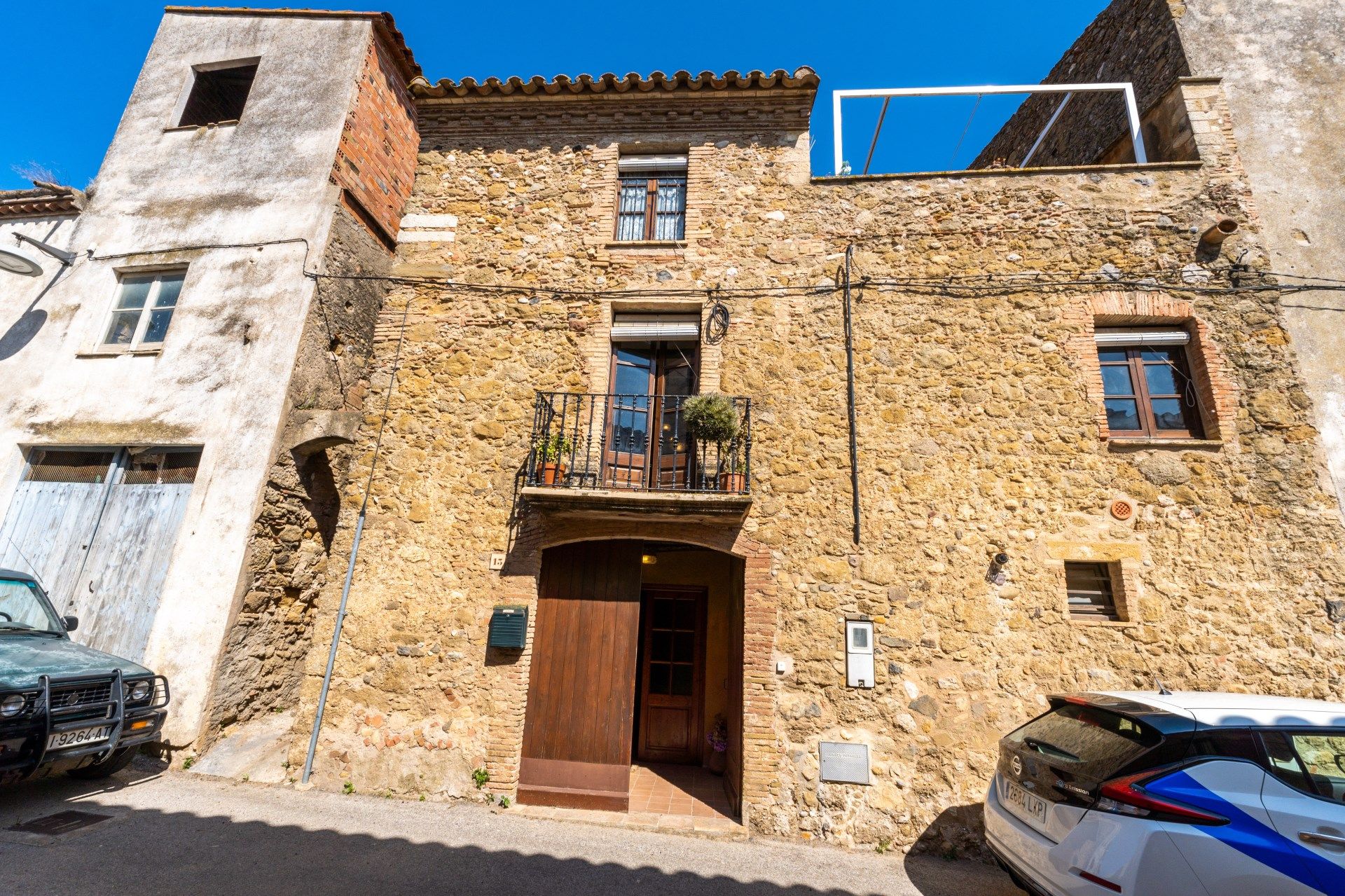 Vista exterior de Casa o chalet en venta en La Tallada d'Empordà con Calefacción y Terraza