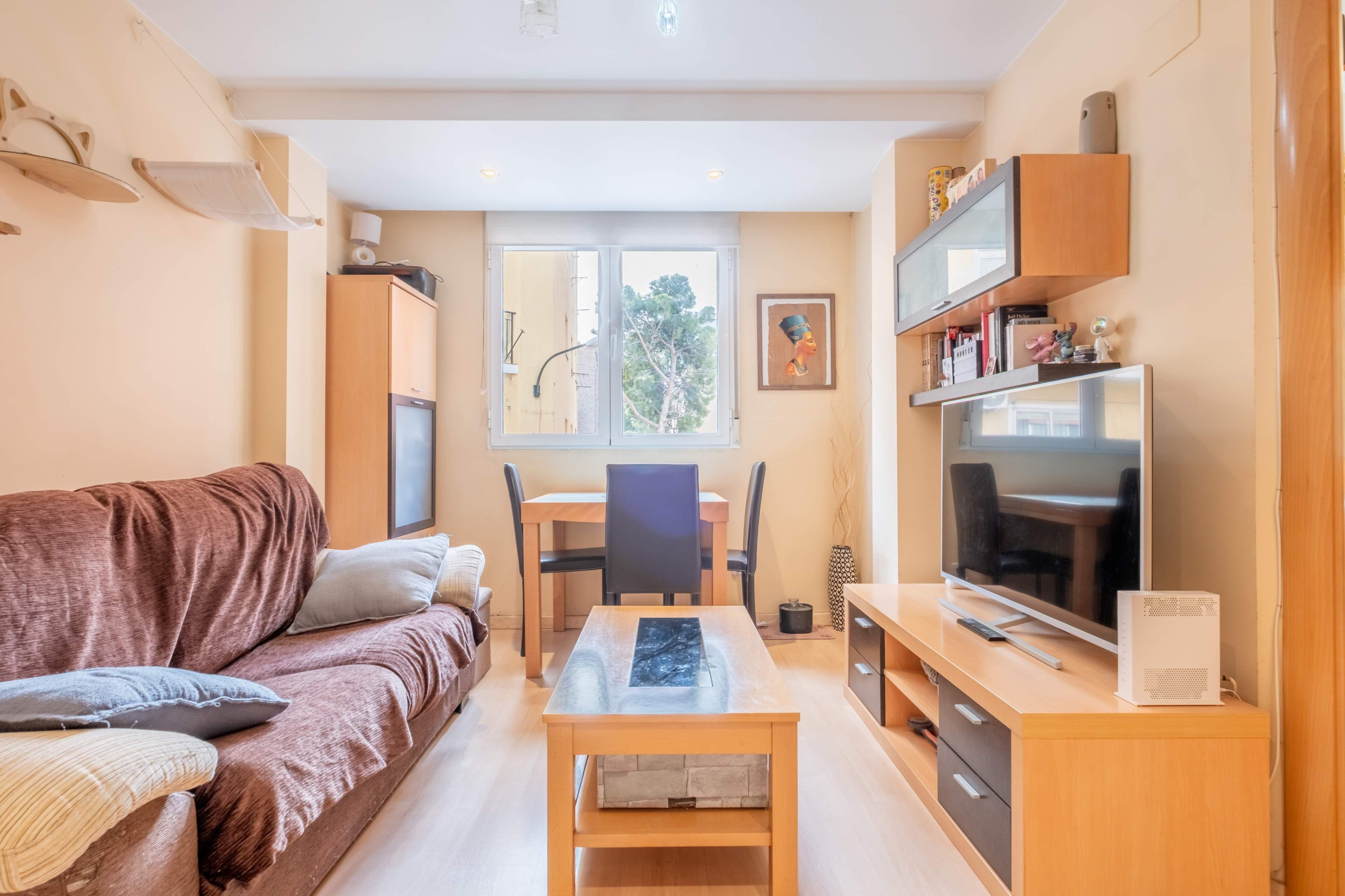 Living room of Flat for sale in  Zaragoza Capital  with Air Conditioner