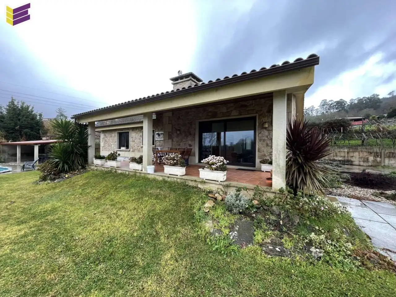 Vista exterior de Casa o chalet en venta en Salceda de Caselas con Calefacción, Terraza y Piscina
