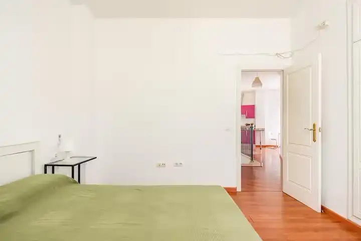Habitación de Apartamento en venta en Espartinas con Aire acondicionado