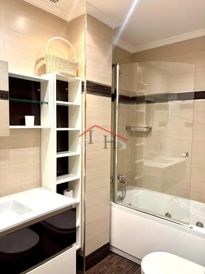 Bathroom of Flat for rent in León Capital   with Heating, Parquet flooring and Terrace