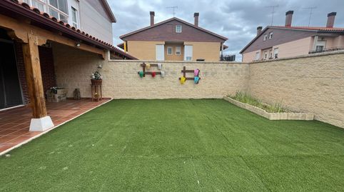 Foto 3 de Casa adosada de alquiler en Calle del Abedul, Laguna de Duero, Valladolid