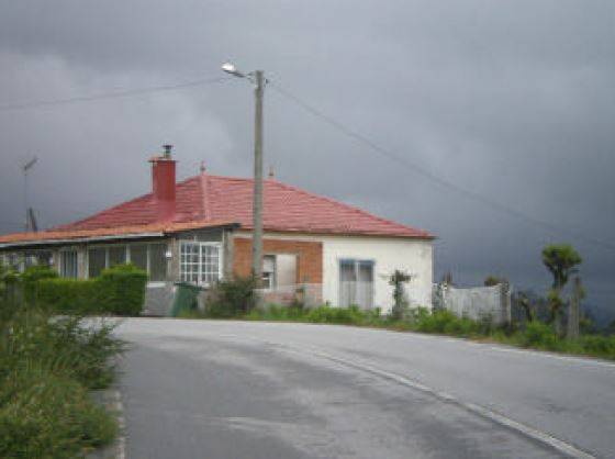 Casa-chalet en Venta en FONTELA-CACHAROL en Campo Lameiro