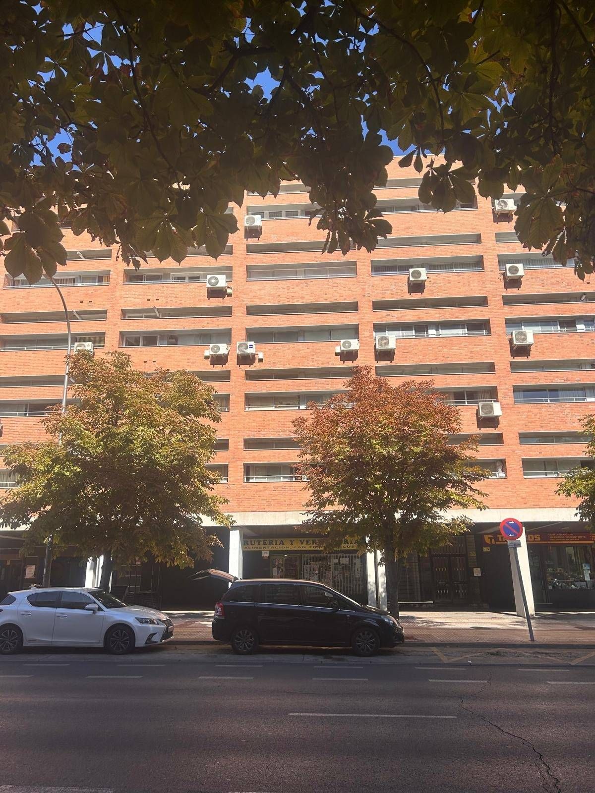 Vista exterior de Piso en venta en  Madrid Capital con Calefacción