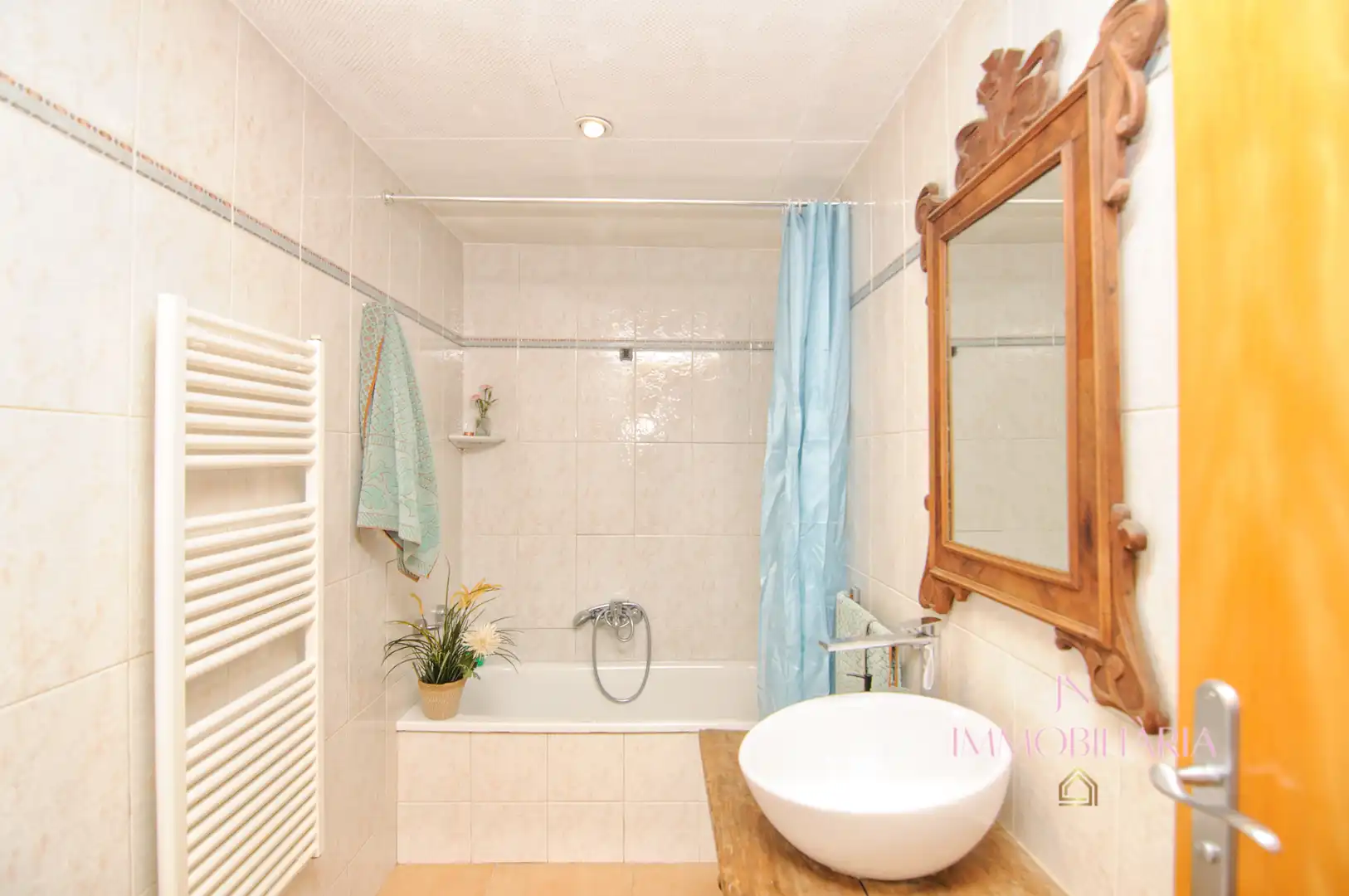 Badezimmer von Haus oder Chalet zum Verkauf in Piera mit Heizung, Parkett und Terrasse