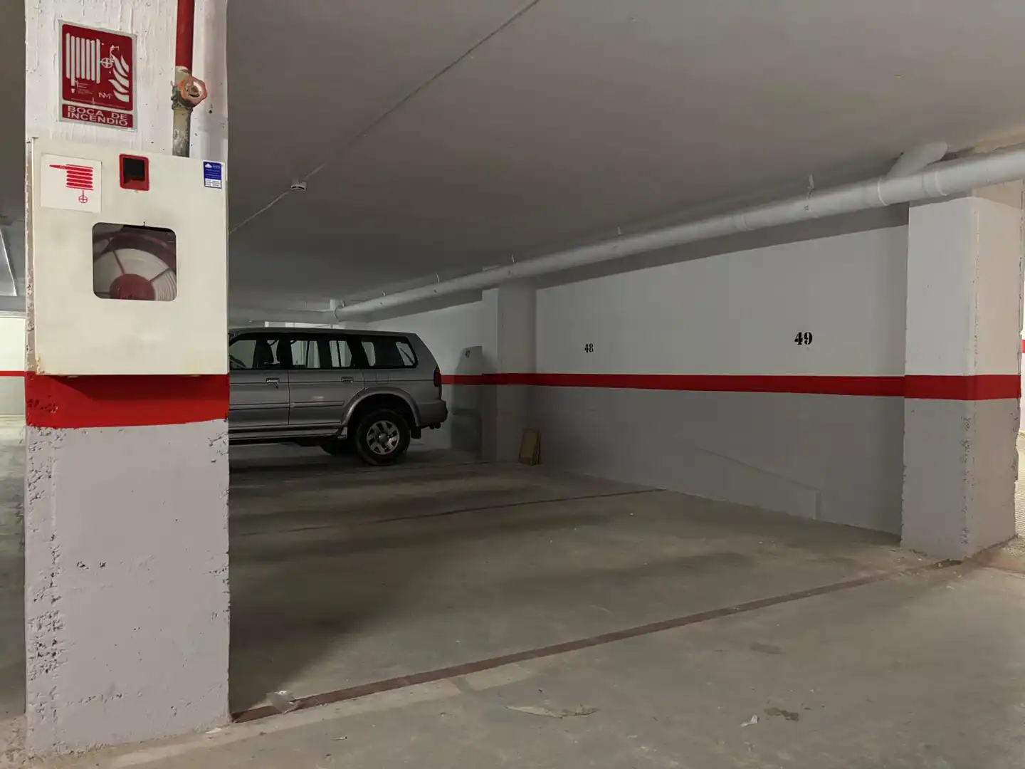 Parking of Flat for sale in Albal  with Air Conditioner, Heating and Oven