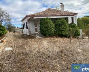 Casa o xalet en venda en Cubillas de Santa Marta amb Calefacció, Jardí privat i Terrassa