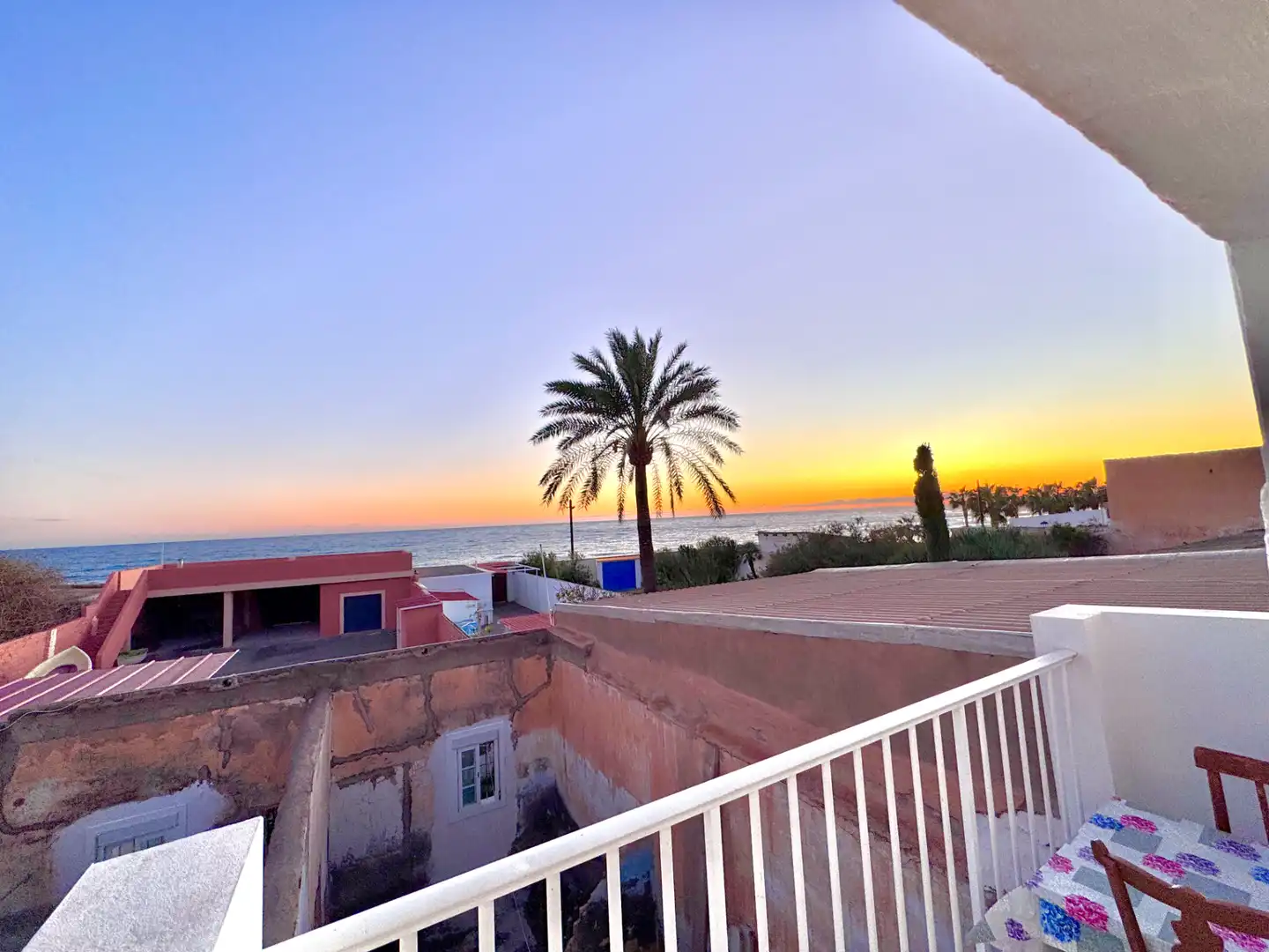 Vista exterior de Casa o xalet en venda en Albuñol amb Aire condicionat, Terrassa i Traster