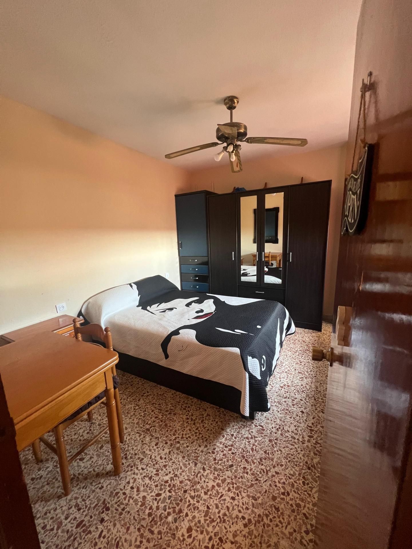 Bedroom of Apartment to rent in  Almería Capital