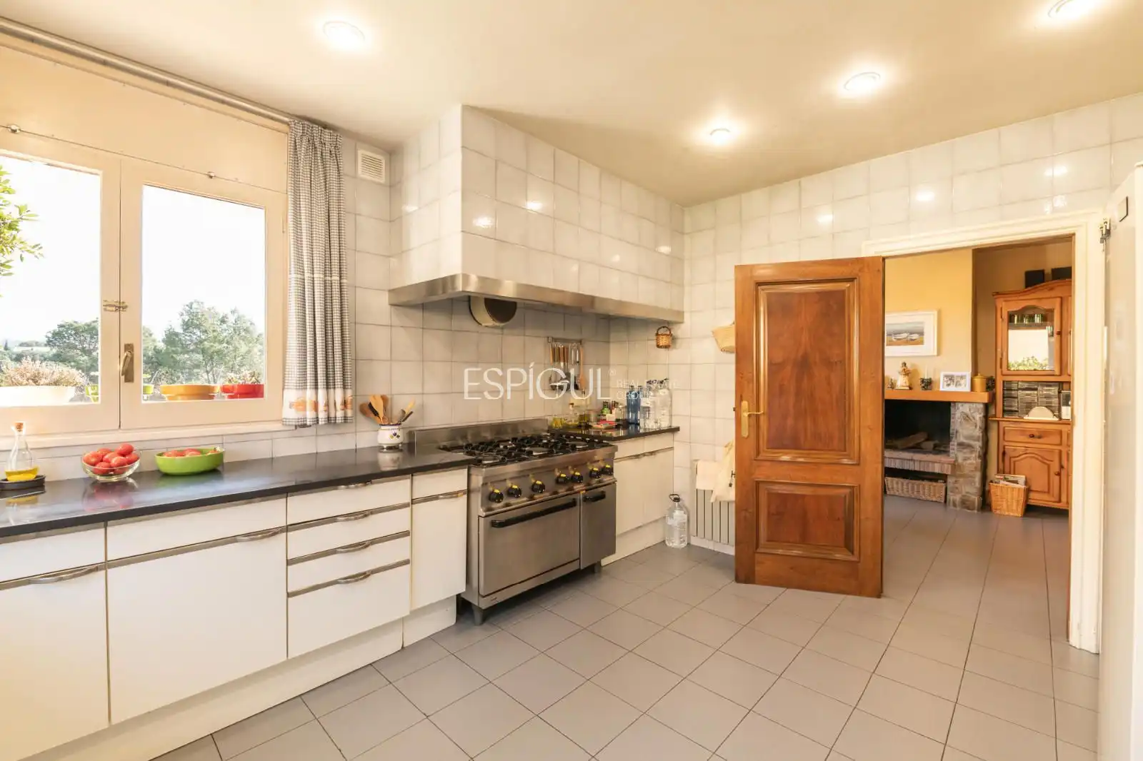 Kitchen of Houses for sale in Sant Cugat del Vallès  with Air Conditioner, Heating and Parquet flooring