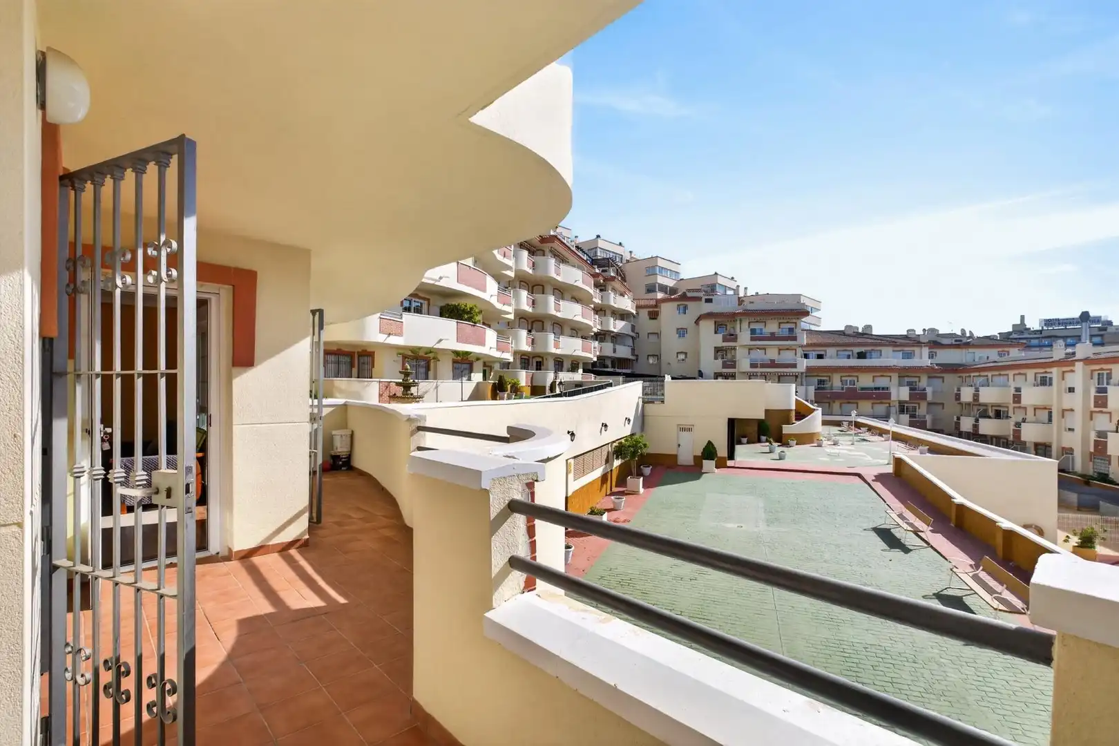 Terrassa de Planta baixa en venda en Benalmádena amb Aire condicionat, Jardí privat i Terrassa