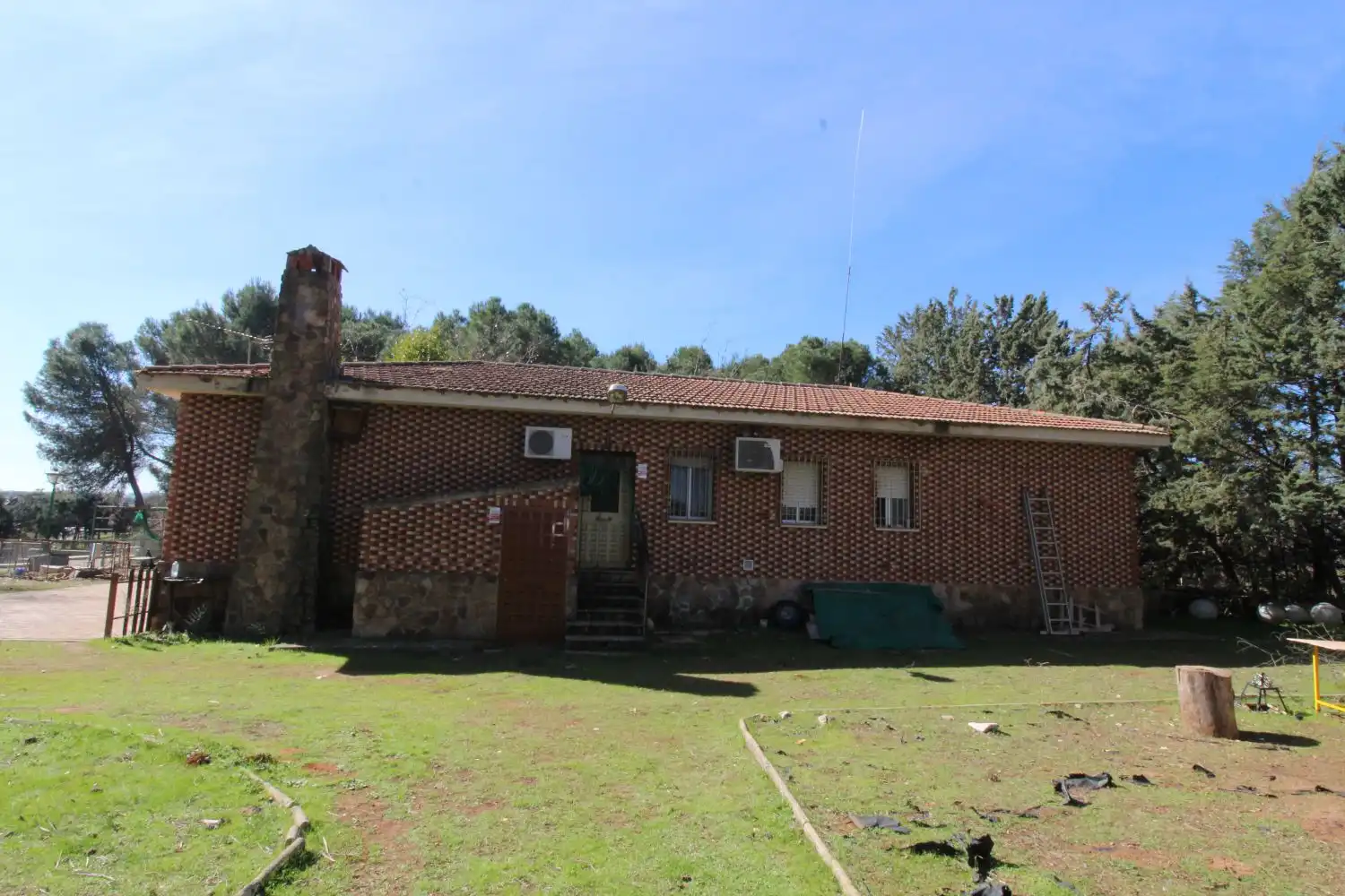Vista exterior de Casa o xalet en venda en Ciudad Real amb Aire condicionat i Calefacció
