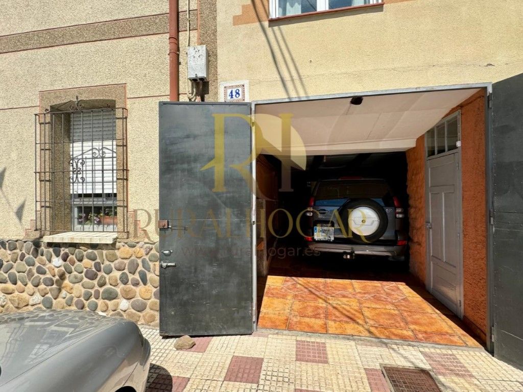 House or chalet for sale in Matallana de Torío