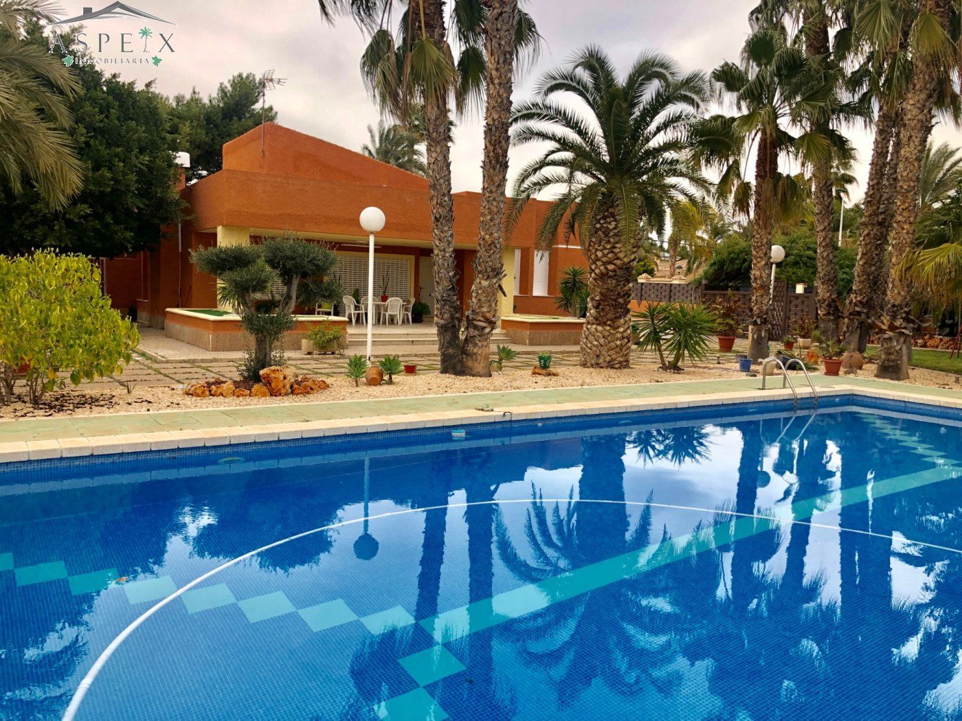 Piscina de Casa o chalet en venta en Elche / Elx con Aire acondicionado, Jardín privado y Terraza
