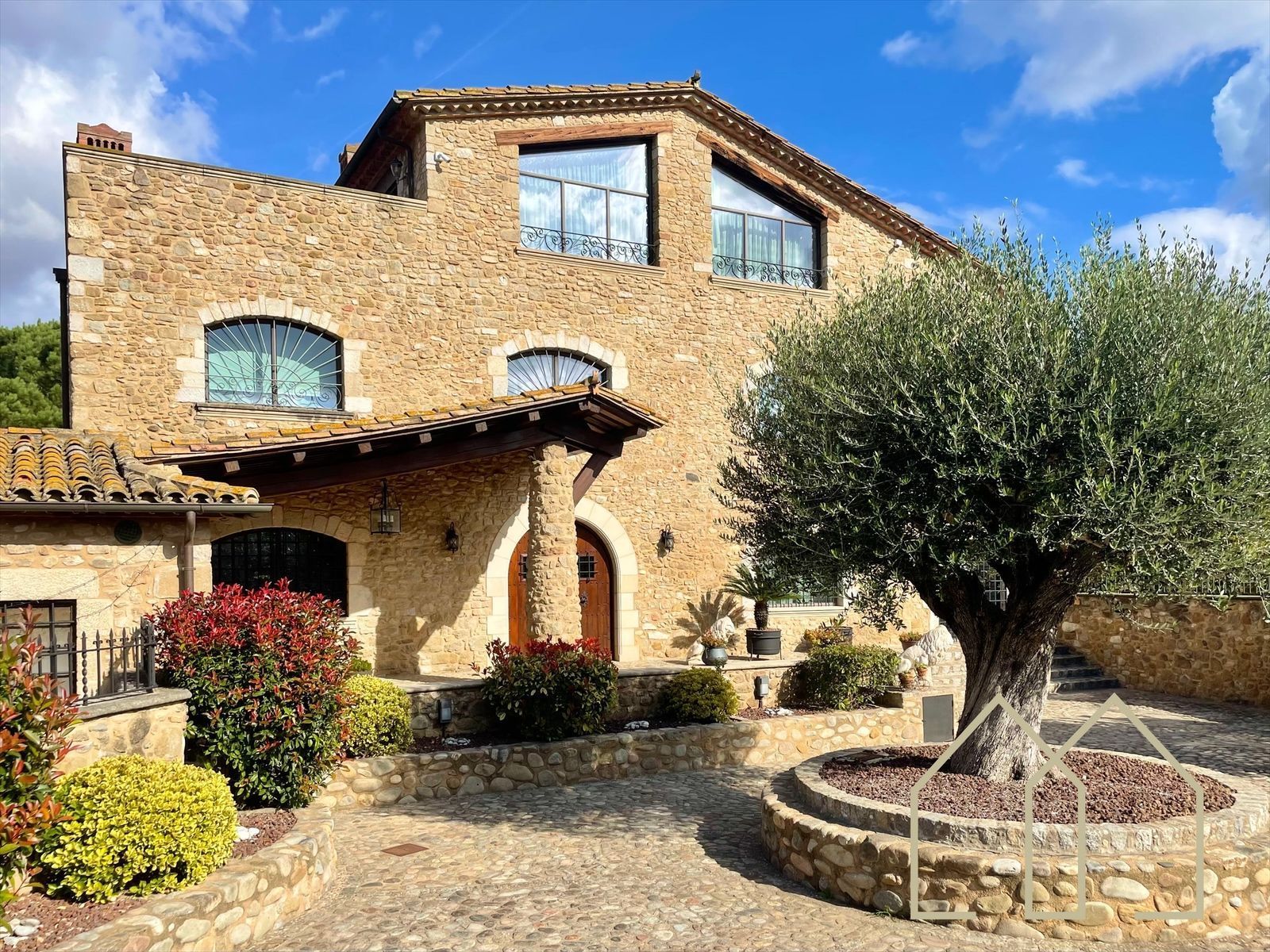 Exterior view of House or chalet for sale in Sant Joan de Mollet  with Air Conditioner, Heating and Private garden