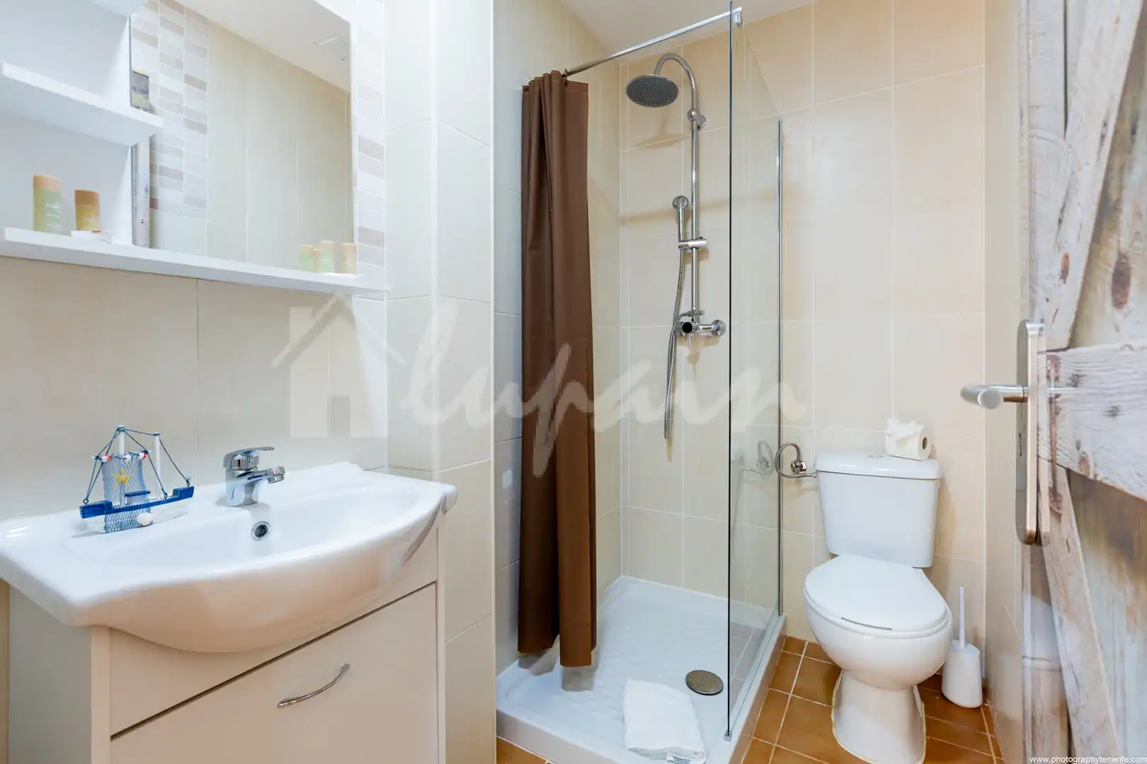 Badezimmer von Wohnung zum Verkauf in Adeje mit Heizung