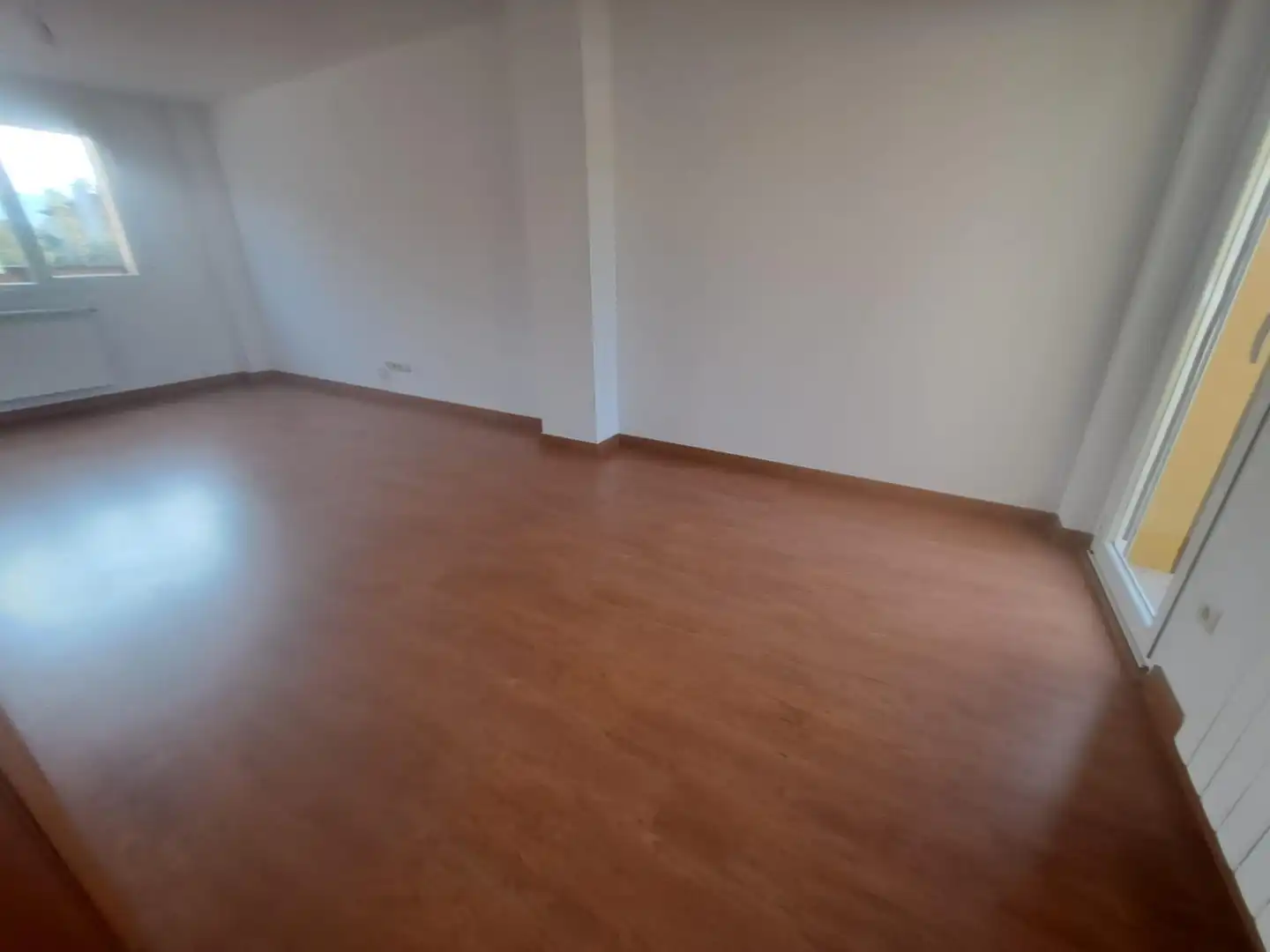 Casa adosada en venta en Bembibre con Calefacción, Terraza y Balcón