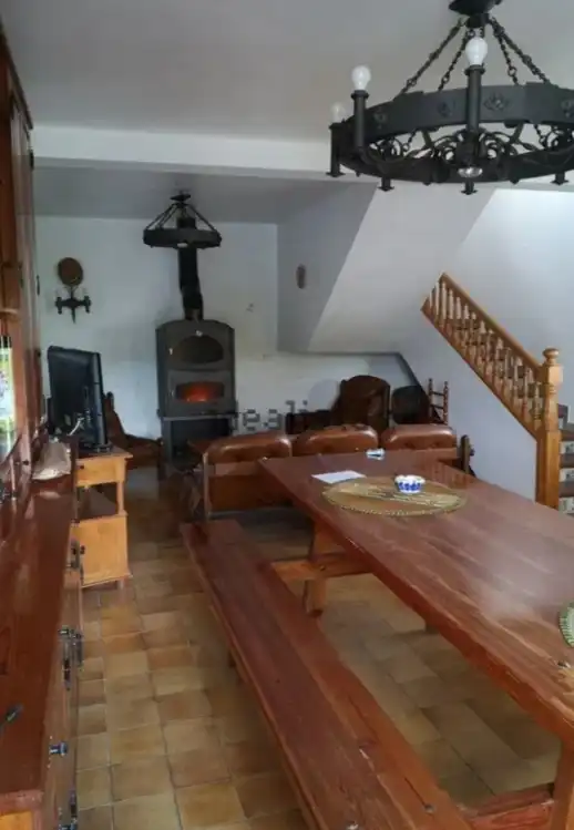 Sala de estar de Casa o chalet en venta en Cardeñuela Riopico con Calefacción, Jardín privado y Amueblado