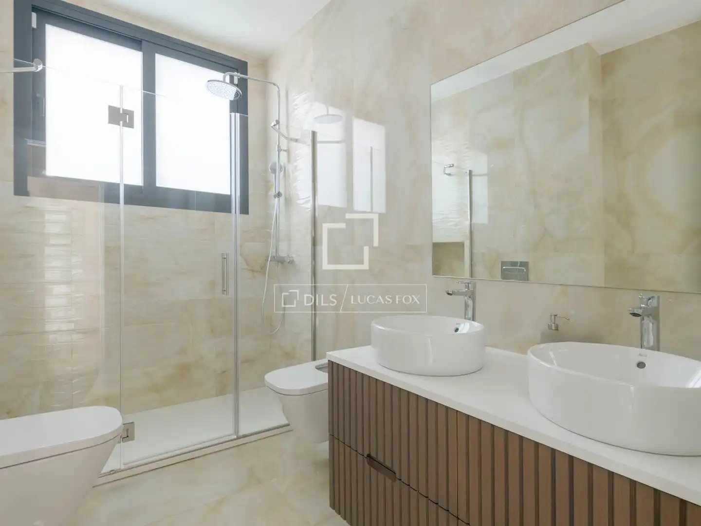 Bany de Casa o xalet en venda en Málaga amb Aire condicionat, Jardí privat i Traster