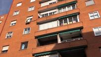 Vista exterior de Pis en venda en  Madrid Capital amb Calefacció i Terrassa