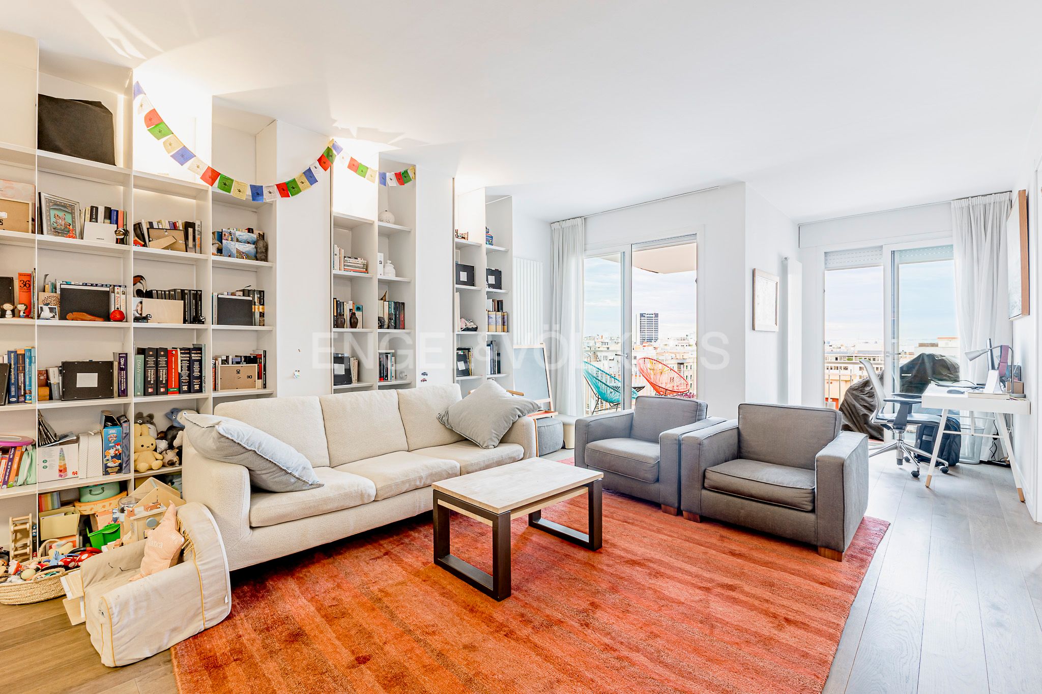 Living room of Apartment for sale in  Barcelona Capital  with Air Conditioner, Heating and Parquet flooring