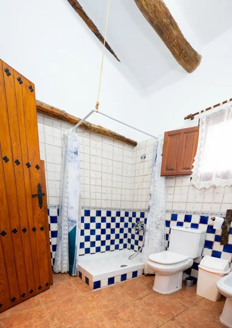 Bany de Casa o xalet en venda en Blanca amb Terrassa, Piscina i Moblat