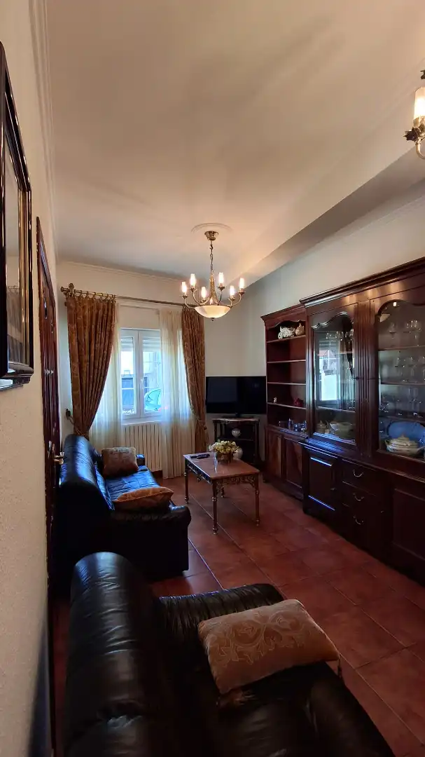 Sala de estar de Casa o chalet en venta en A Pobra do Caramiñal con Aire acondicionado, Calefacción y Jardín privado