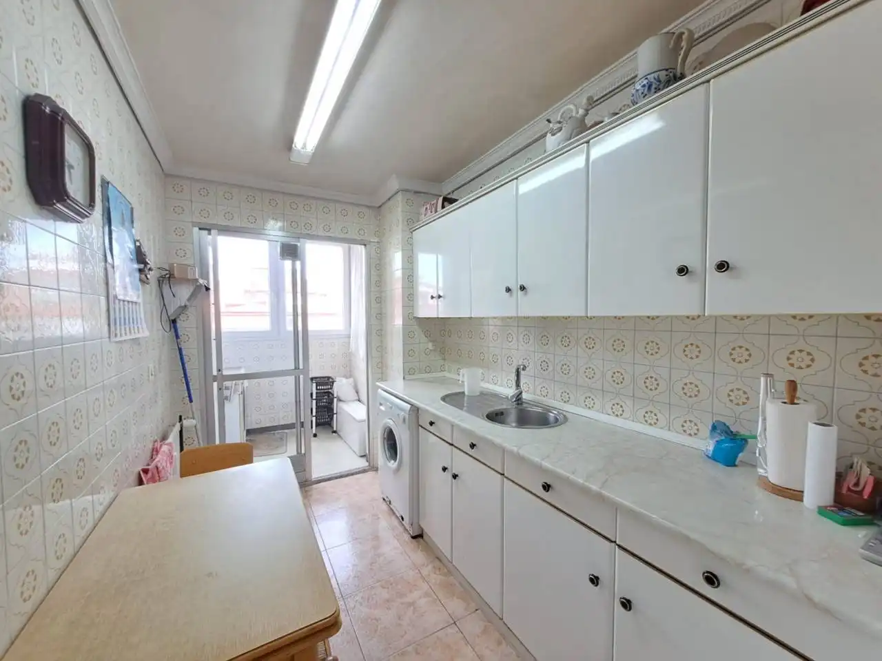 Küche von Wohnung zum Verkauf in Burgos mit Heizung und Terrasse