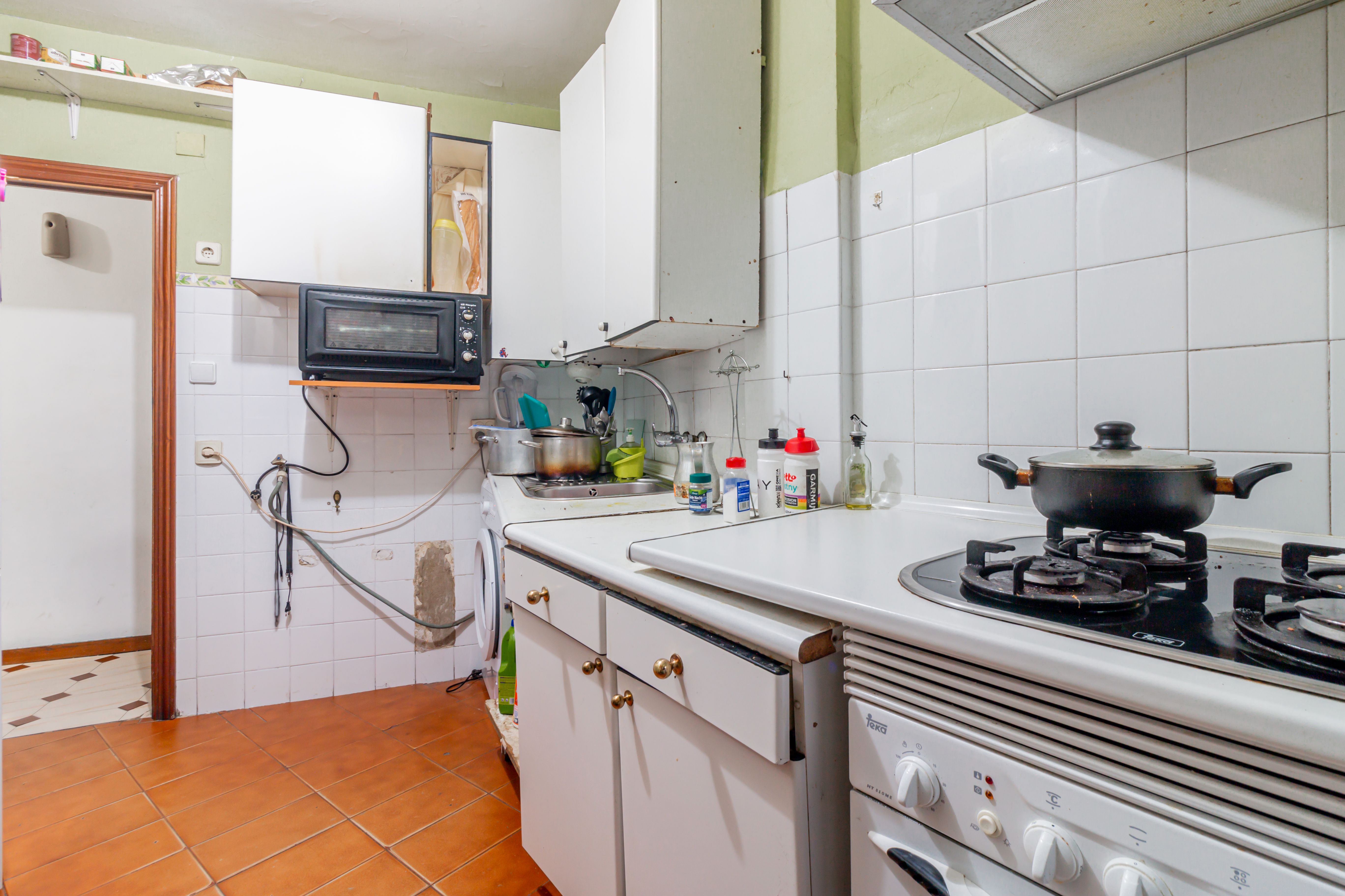 Kitchen of Flat for sale in  Madrid Capital  with Heating and Balcony