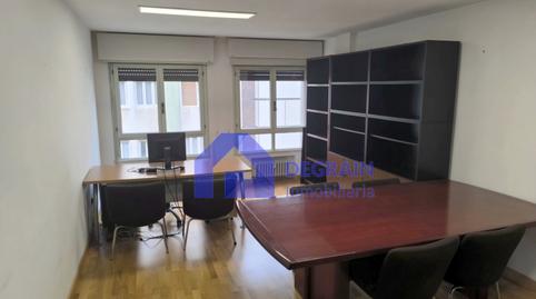 Foto 2 de Piso de alquiler en Oviedo - Calle Uria, Salesas - Foncalada - Campoamor, Asturias