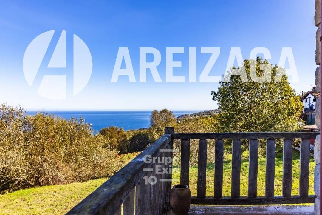 Jardí de Casa o xalet en venda en Donostia - San Sebastián  amb Calefacció, Jardí privat i Terrassa