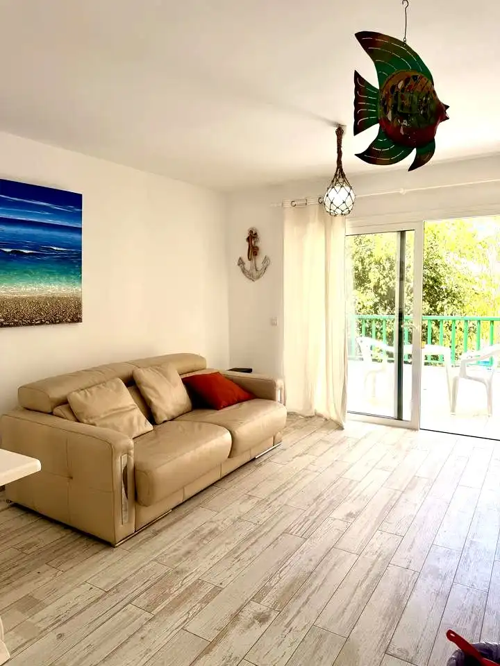 Wohnzimmer von Erdgeschoss zum Verkauf in Adeje mit Terrasse und Möbliert