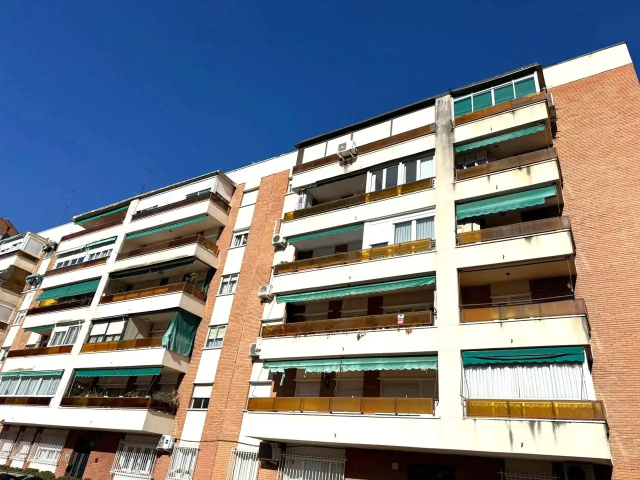 Außenansicht von Wohnung zur untervermieten in Madrid mit Heizung, Möbliert und Internet