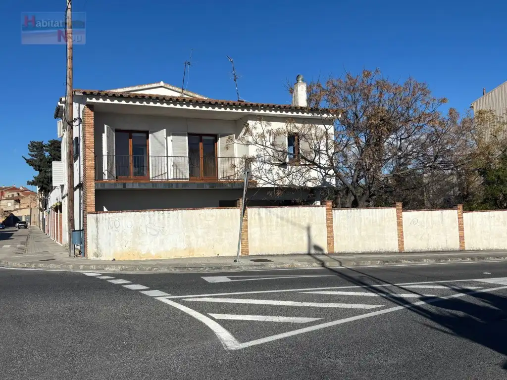 Vista exterior de Casa o chalet en venta en Llorenç del Penedès