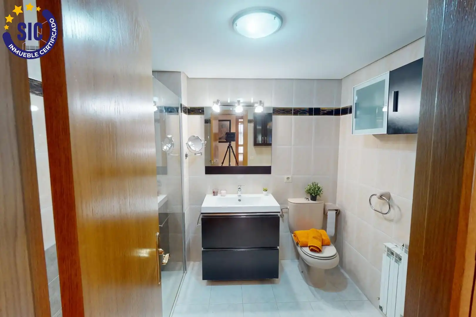Baño de Piso en venta en Castellón de la Plana / Castelló de la Plana con Aire acondicionado, Calefacción y Parquet