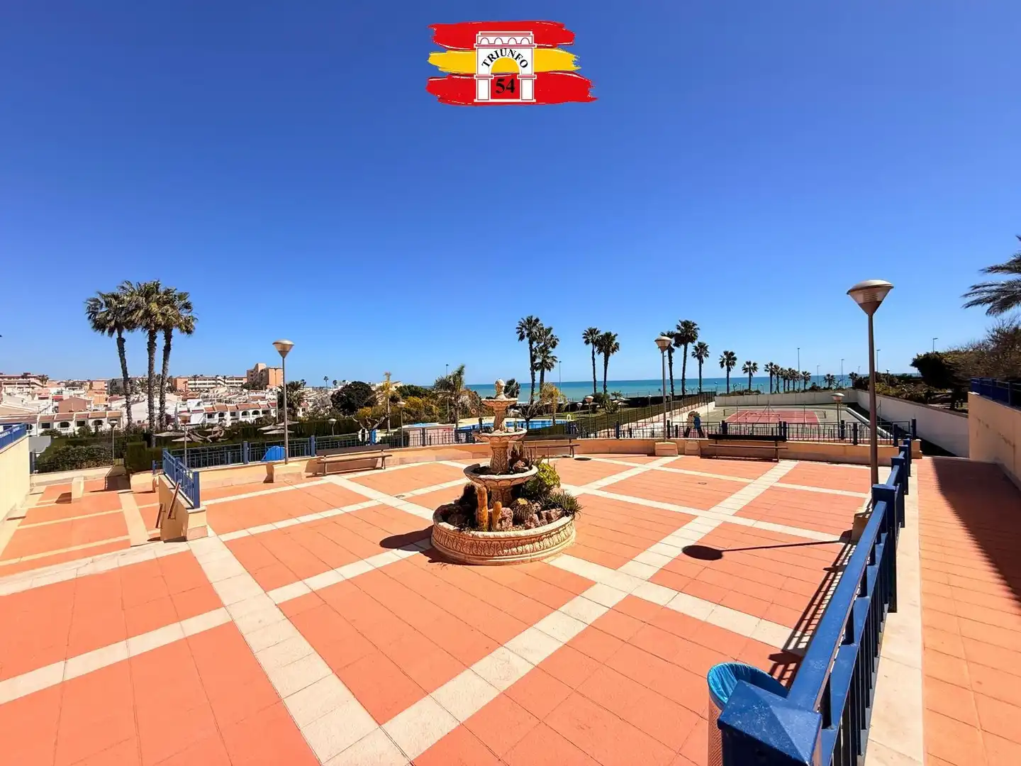 Terraza de Ático en venta en Pilar de la Horadada con Aire acondicionado, Jardín privado y Trastero