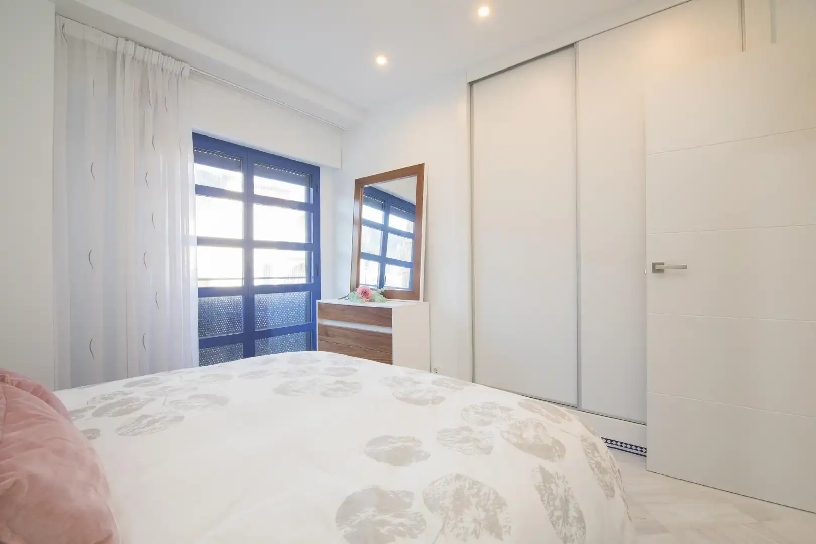 Habitación de Casa o chalet en venta en Santa Pola con Aire acondicionado, Calefacción y Jardín privado