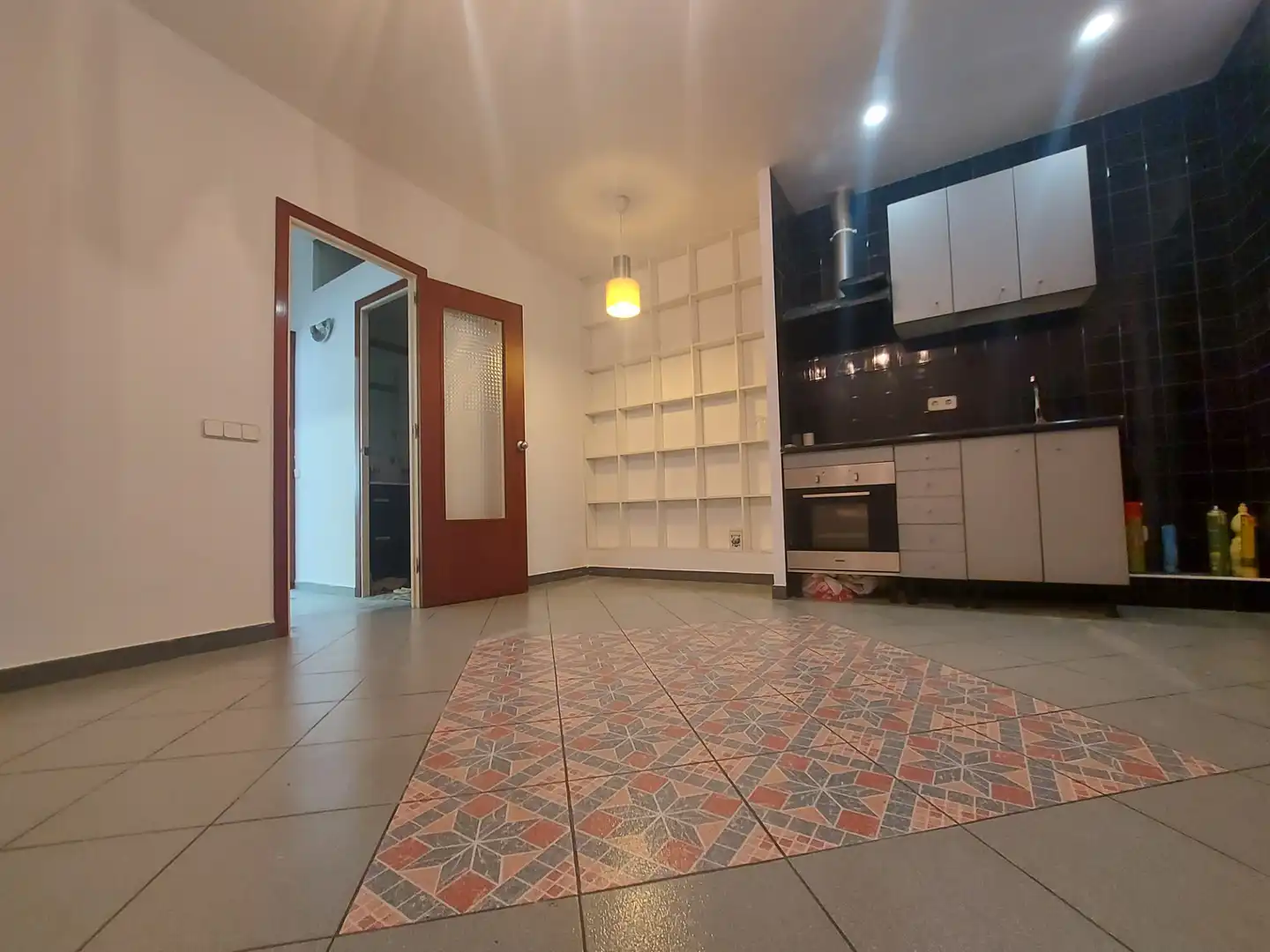 Cocina de Piso en venta en Barcelona con Trastero, Horno y Balcón